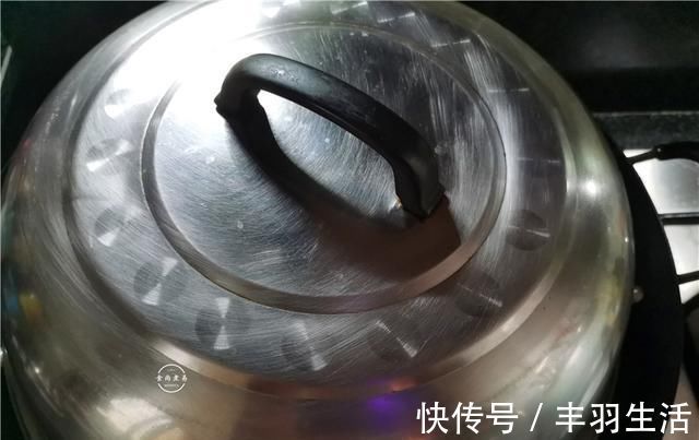 早餐|最近女儿迷上这款早餐，隔天蒸一锅，香软筋道颜值高，总也吃不腻