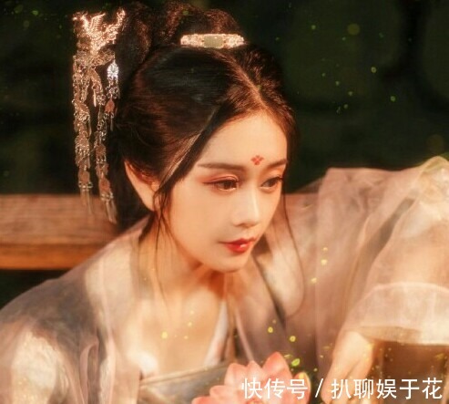 郎君|欧阳修很唯美的一首词,描写了浪漫的爱情,美得让人浮想联翩