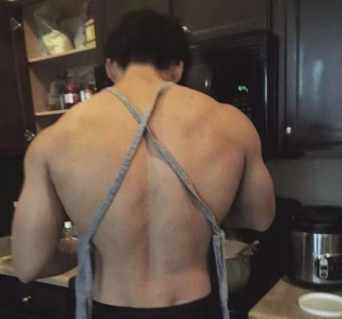 动作|肌肉男“背影杀”，原来可以如此性感！