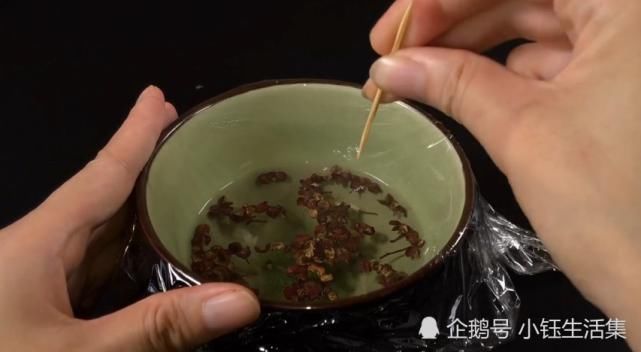 床底|不管家里有没有钱,抓紧在床底撒一把花椒,好多人不懂,早知早好