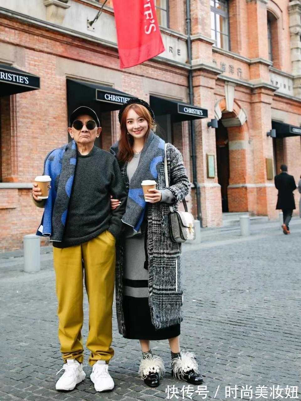 男性 这位“老爷爷”太时髦了,穿着比年轻人还洋气,气质又有活力