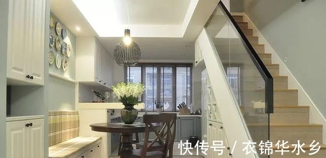 楼梯|150㎡现代美式, 复式楼的过道, 利用得真巧!