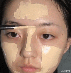 奇怪的美妆技巧,海绵蛋睫毛夹有妙用,多层粉底打造能无暇底妆?