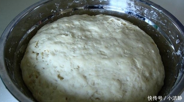 想快速发面,别再只放酵母,加几滴“它”,不到10分钟发满盆