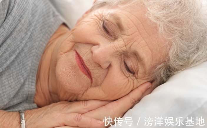 植物蛋白|50岁后,还能有6种表现,说明身体很健康,易长寿,值得恭喜