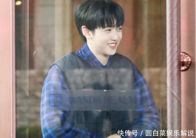 焉栩嘉风波后首登综艺,被全体嘉宾排挤太心酸,只有一人待他如初