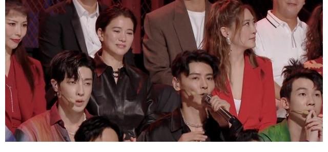 綜藝熱榜完成洗牌：《披荊斬棘的哥哥》退出舞臺，前三名大換血