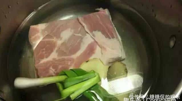 必备|芋头扣肉的家常做法,油而不腻,开胃下饭必备菜
