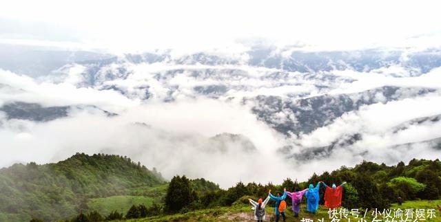 川西又新出一观景平台，不逊色于牛背山，烤鸡、腊肉味道更是一绝