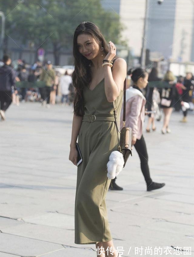 连体裤 暗绿色连体裤,休闲版型更显洒脱自在,大气自然!