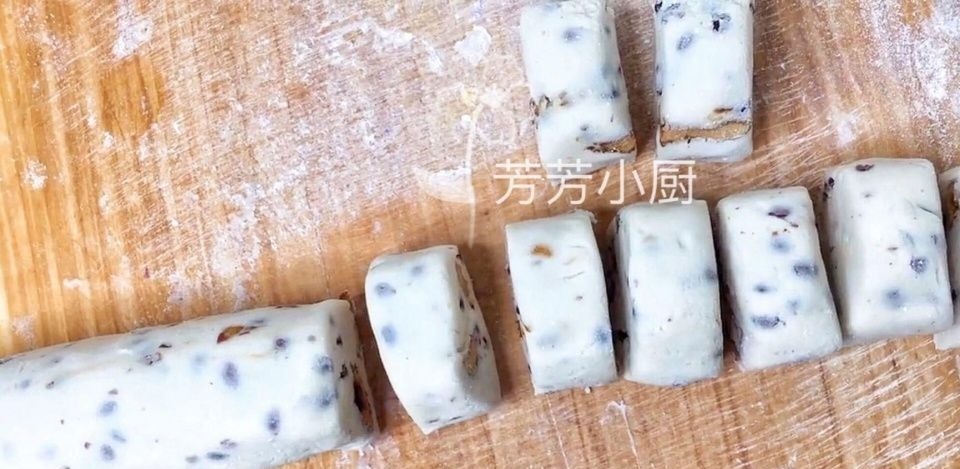 一碗糯米粉,教你做红豆糯米糕,亲戚来的时候,女人多吃补气补血