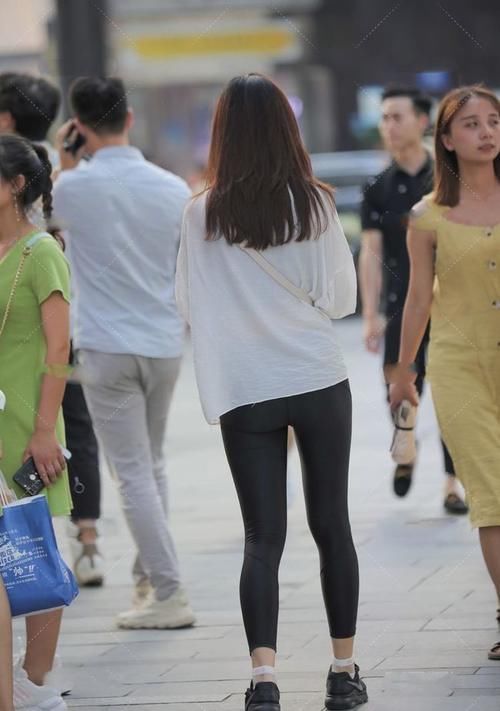 紧身裤 网纱拼接瑜伽裤搭配性感运动背心,修身显身材,健康有活