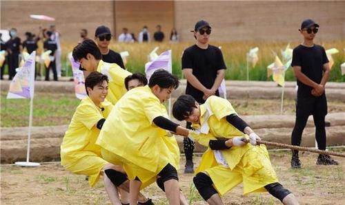 牛气满满的哥哥|《牛气满满的哥哥》曝路透，陈立农少年感十足，宋威龙状态在线