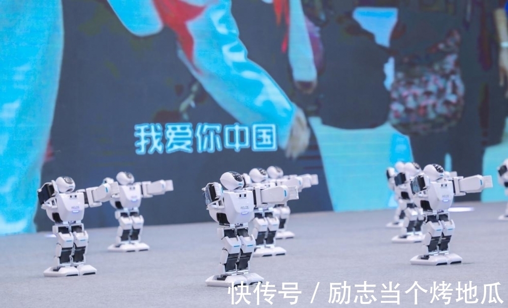 协同创新区|100余战队齐聚两江协同创新区 机器人展开激烈角逐