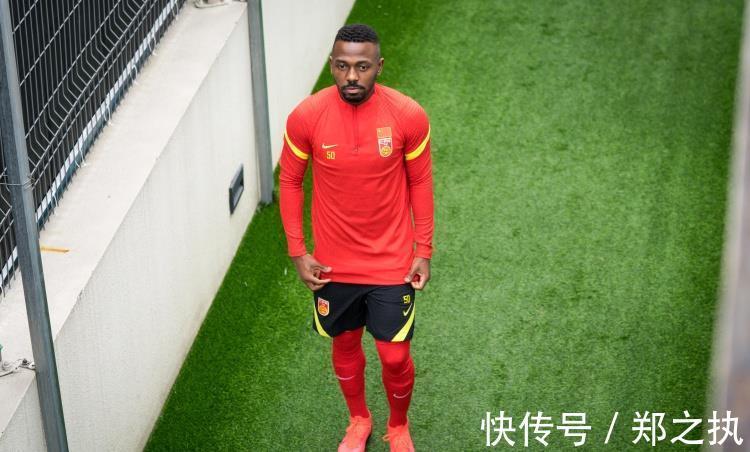 归化球员|直接返回巴西!费南多救了洛国富,归化后零出场,足协被打脸