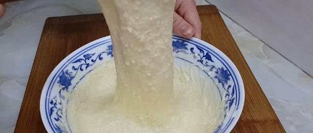 学会|以后面粉就这样做,撒1把葱花,比鸡蛋饼还好吃,学会自己当老板