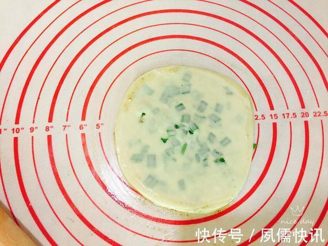 饺子|饺子皮谁还用来包饺子啊!朋友圈正火的3种新吃法,做早餐很合适