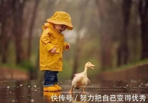 孩子|长大后有出息的孩子,大多有这些特点,成绩好坏无关紧要