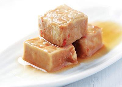 中国|法国美女到中国买了一份豆腐乳,上菜时愣住了,以为搞错了?