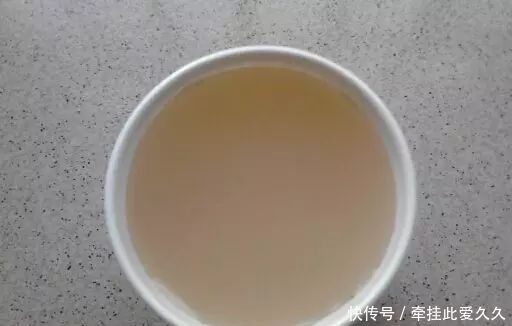 根全烂了别扔,这样做,分分钟把花救活!