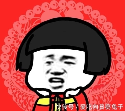 |笑话:龙虾端上来后,朋友叫来服务员问:为什么这个龙虾没有钳子