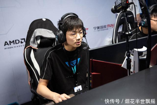 可耻|可耻！小乐言以身试法排位公然卡Bug，网友怒了