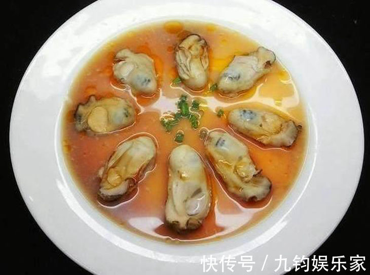 豆腐干|美食看看香辣芹菜炒鸡胗,香辣田螺,蛋羹蒸生蚝,荠菜春卷