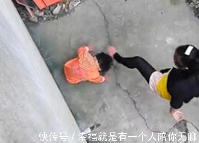 手机|4岁女儿把手机放水里洗，妈妈失控之后，再也听不到孩子的声音