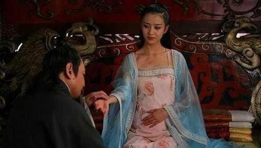 床上|赵飞燕勾引汉成帝的五大独门绝技,皇上最后还是死在了赵合德床上