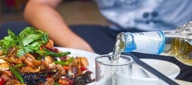 喝酒超“硬”的5道下酒菜,个个都很经典,少一样老酒鬼都喝不嗨