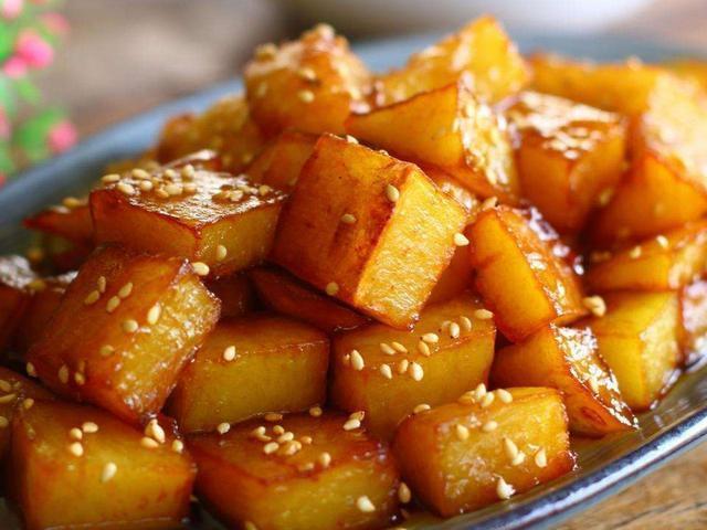 刚刚简单做了一桌子菜,味道超美,全家人抢着吃!