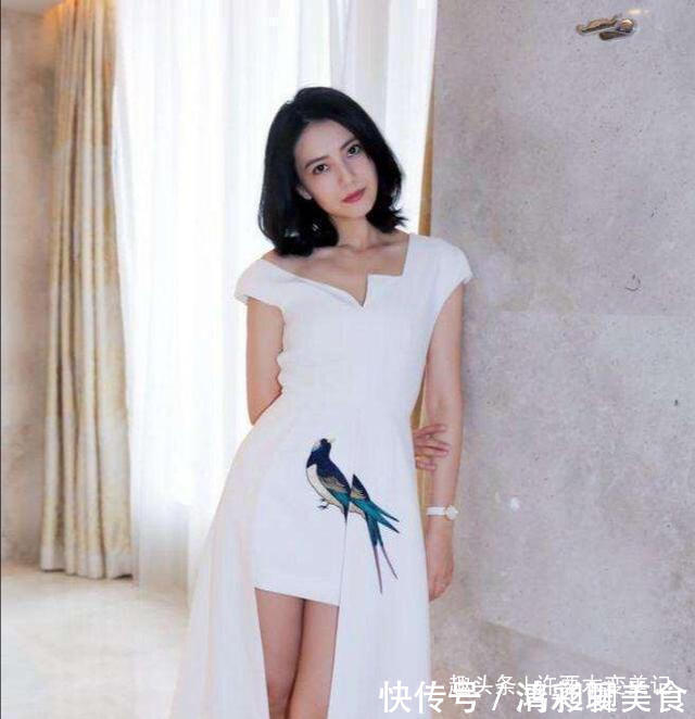 发型|50岁的女人,别烫泡面卷来显老!这些“年轻十岁短发”更适合你