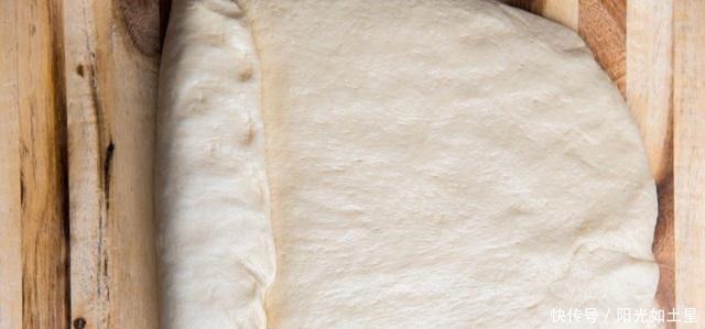 在家做面包,要掌握三个关键点,做的面包比面包店卖的好得多
