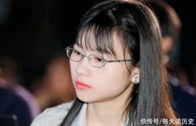 姚婷|有人毕业即失业，她一毕业遭公司哄抢，年薪百万的她曾有个好习惯