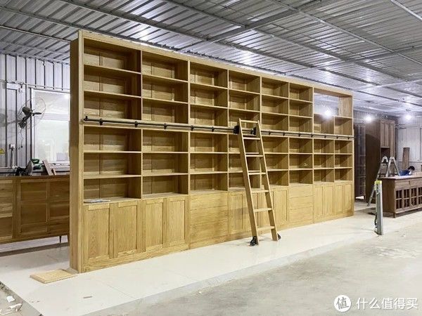 柜体|传说中的带梯书柜，集颜值和收纳于一体，6.6m*2.8m绝绝子