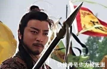 呼延灼!《水浒传》中,徐宁因何没能成为梁山五虎将这一细节暗示答案!