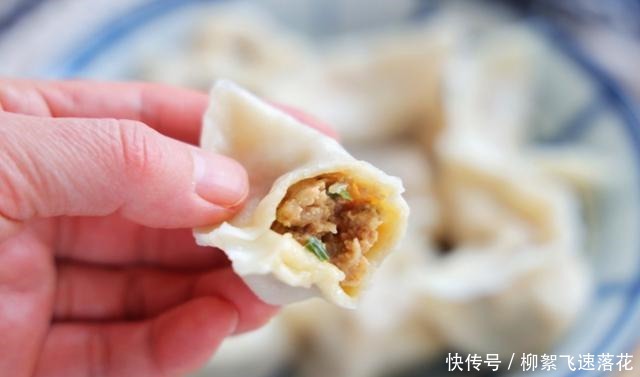 馅料|冬天,我家常吃这馅料饺子,馅料鲜美又多汁,上桌全家抢着吃