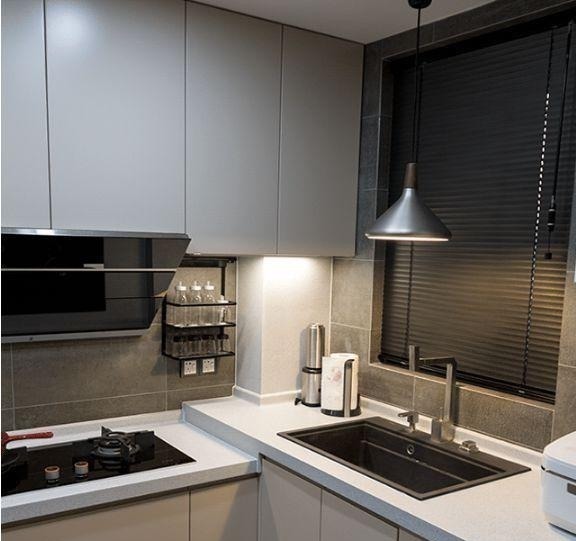 餐厅|老公非在餐厅打一排柜子,空间一下多出好几平,邻居立马学走了!