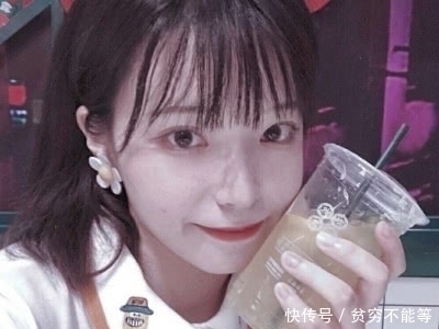 初中课间休息,女生不经意的“3操作”,男神:好像是心动的感觉!