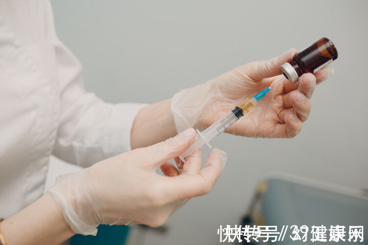 放射治疗|七旬肿瘤专家患癌,每月化疗8次,临终前遗言:没想到癌症这么痛