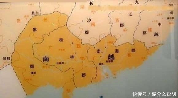 有一座帝王陵墓，位于繁华市中心，墓中宝物价值连城