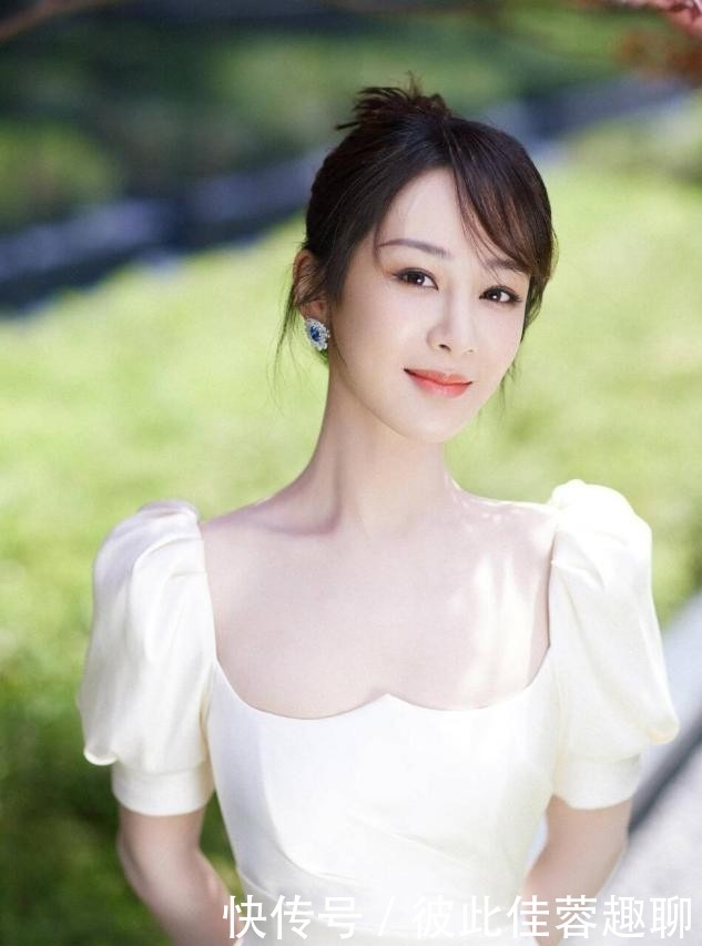 脸小|别再披头散发了!这4款“发型”才够美够撩人,总有一款适合你