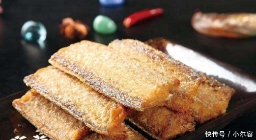 炸带鱼时,用淀粉还是面粉?30年大厨说漏嘴:懂行的人都用它