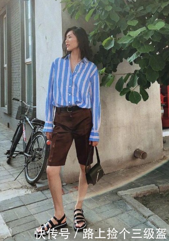 刘雯用极简风穿搭证明自己是model,不是明星