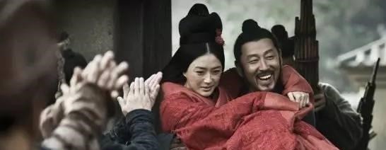 上联#千古绝对!上联“纵横天下,老子本姓李”,下联太经典了!