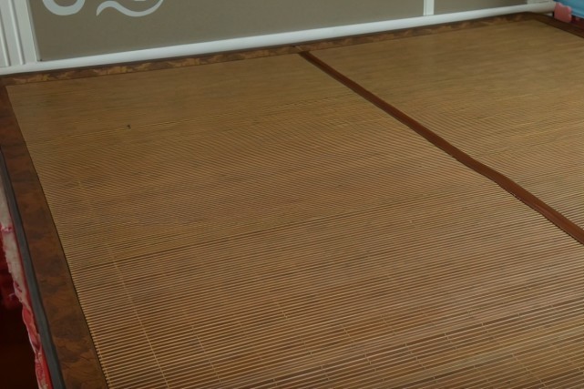 凉席一年没洗全是螨虫，教你正确的清洗方法，洗得干净还除螨虫