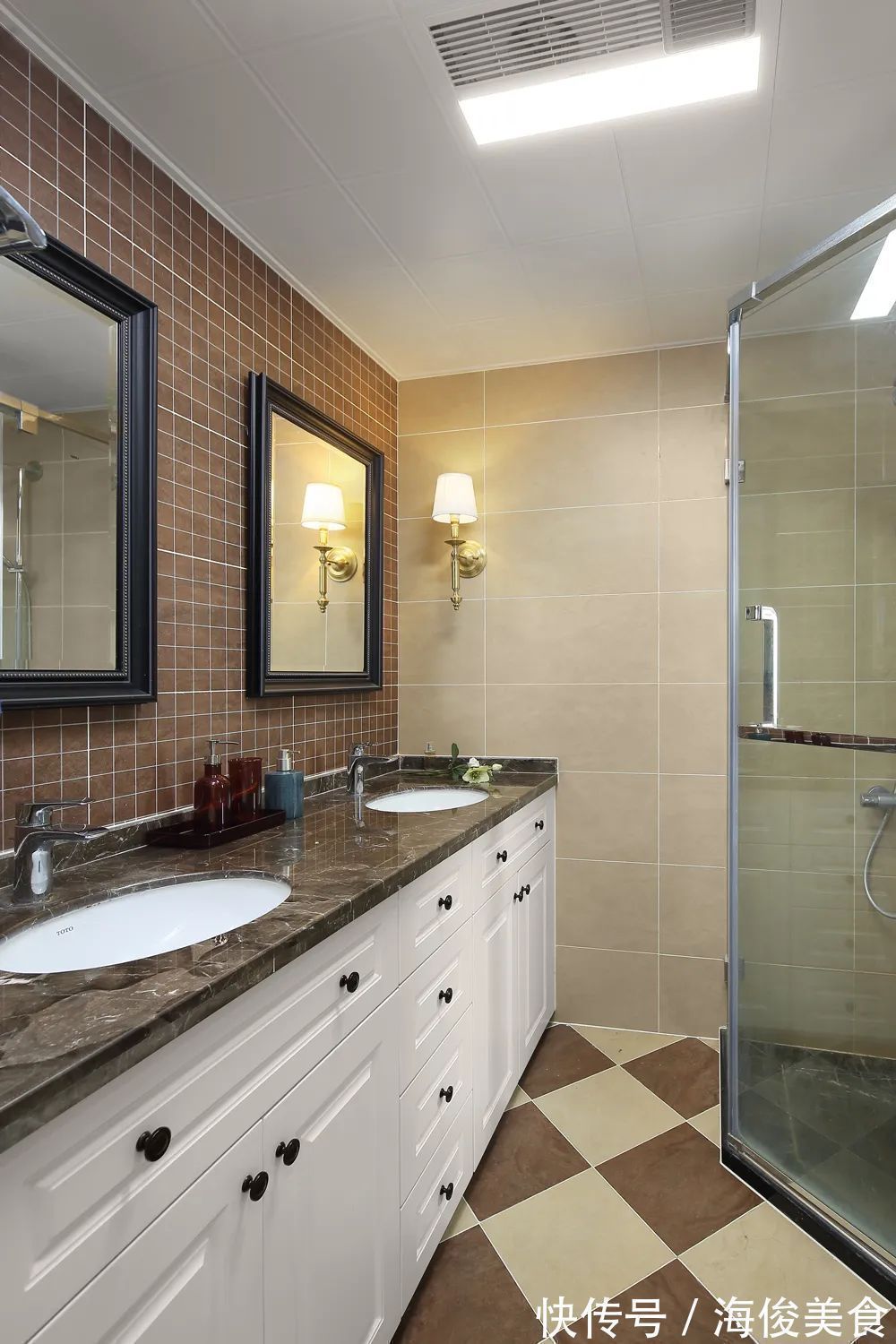 美式|127㎡现代美式,安静优雅的空间,成熟+浪漫的布置,稳重舒适