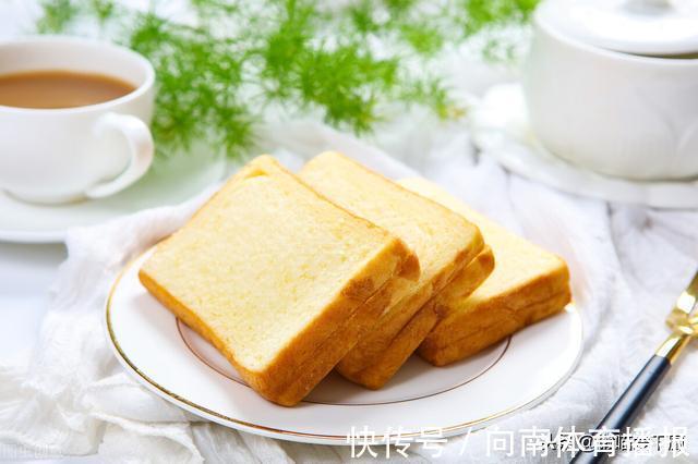 面包|日本超火的“生吐司”是个啥？和普通吐司有啥区别？涨知识了