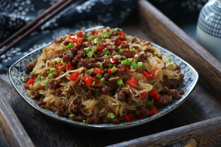 女儿就馋这道菜，三天两头吵着要吃，贵点没事，比肉营养