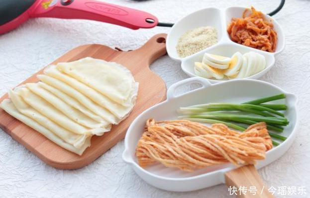 教你自制超薄的煎饼,快手1分钟烙2张,卷什么吃都行